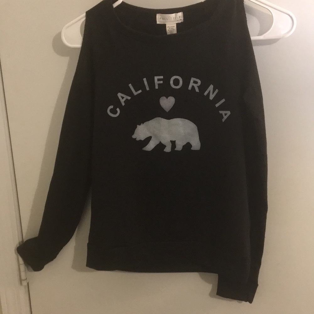 Women shirt size medium, by full tilt